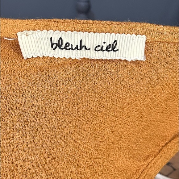 Blouses/flannels/button downs-2 for $20 or 3 for $30 (Mix & Match) - Picture 5 of 6